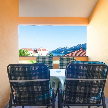 And With Parking Space Baska, Krk - 23309 Guest house Baska (Krk)