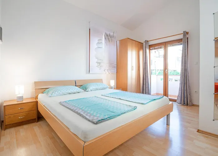 And With Parking Space Baska, Krk - 23309 Guest house
